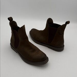 Bueno women olive green Leather Ankle Chelsea Boots 38 pull on retro y3k office